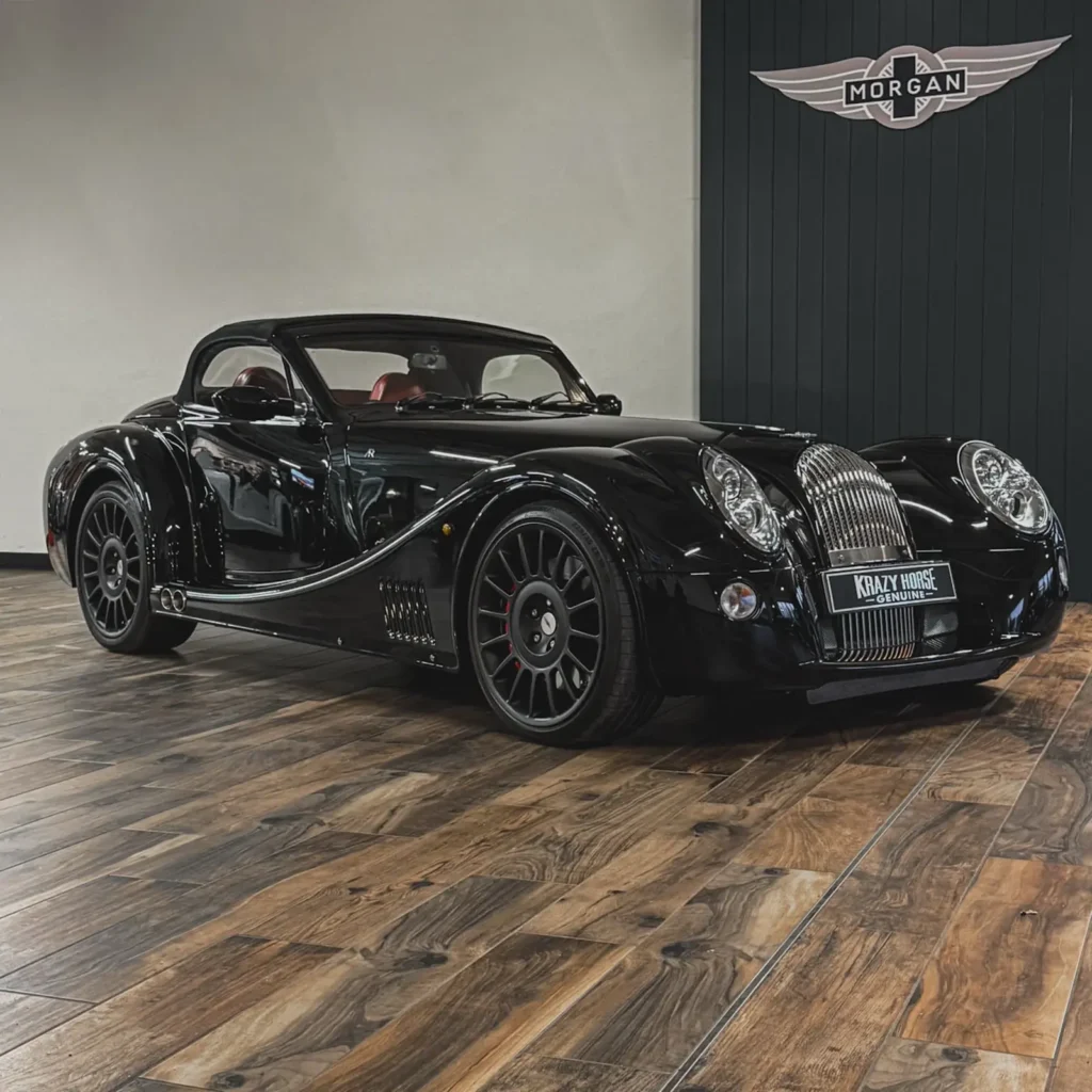 Morgan Aero 8 noire équipée d’un moteur BMW