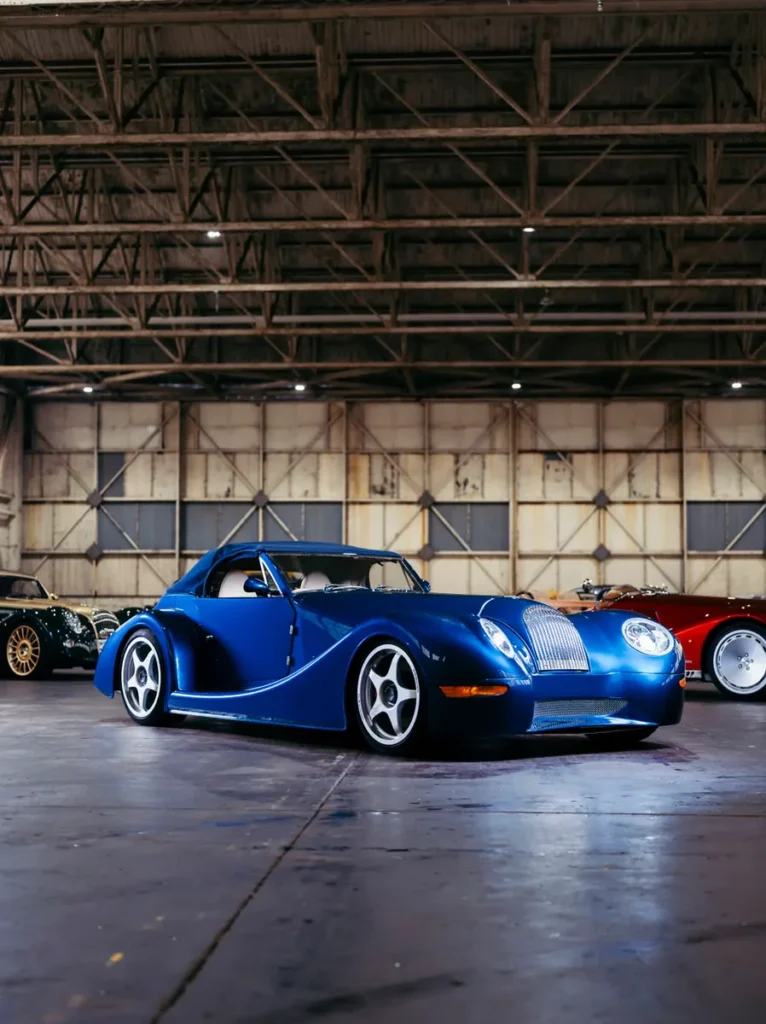Morgan & BMW : 25 ans de roadsters de caractère et d’ingénierie partagée